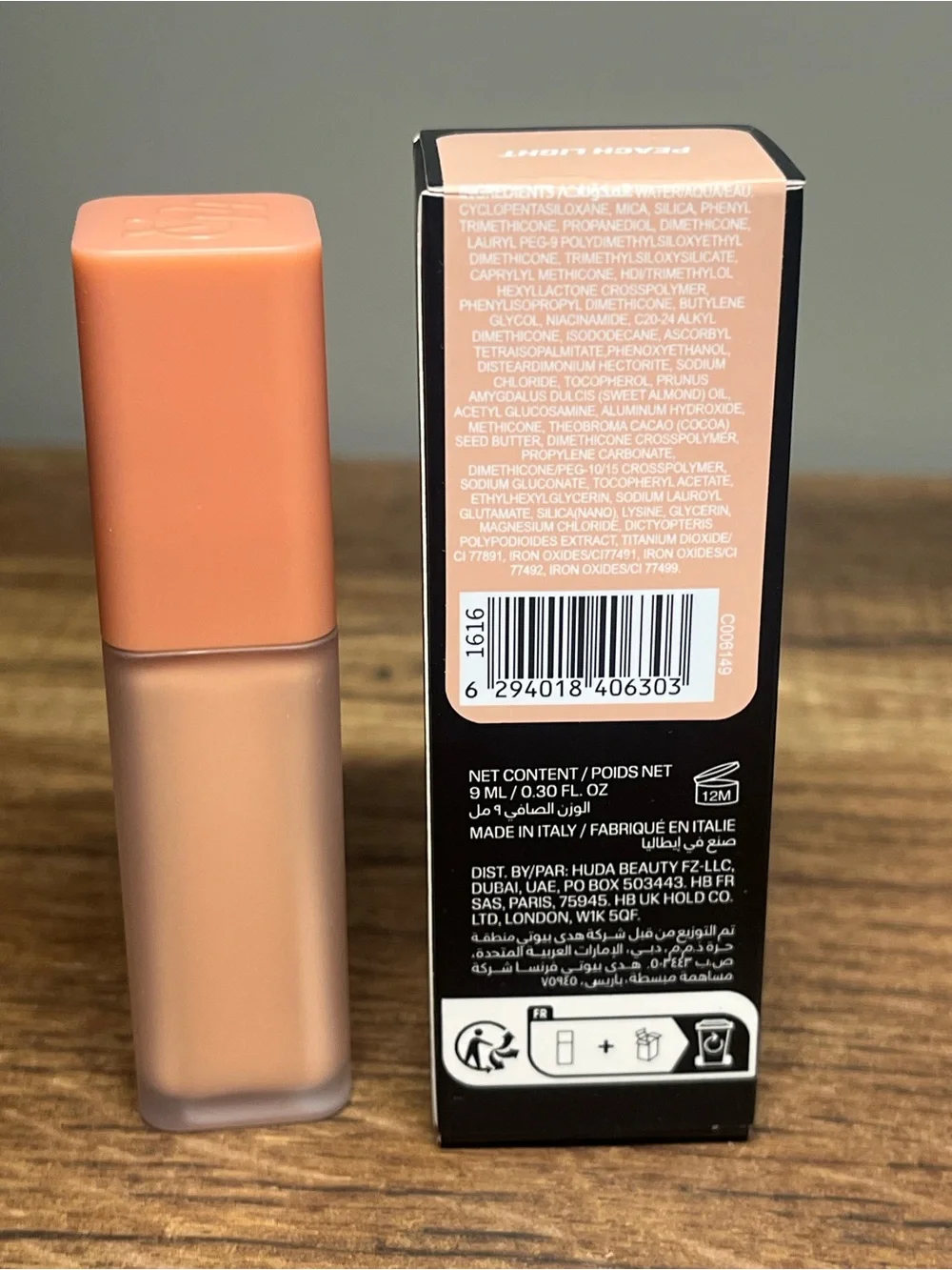 HUDA BEAUTY #FauxFilter Color Corrector - Peach Light